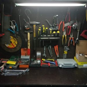 Hand tools workstation